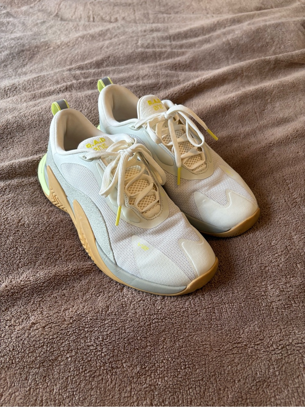 RAD One women’s shoes excellent condition